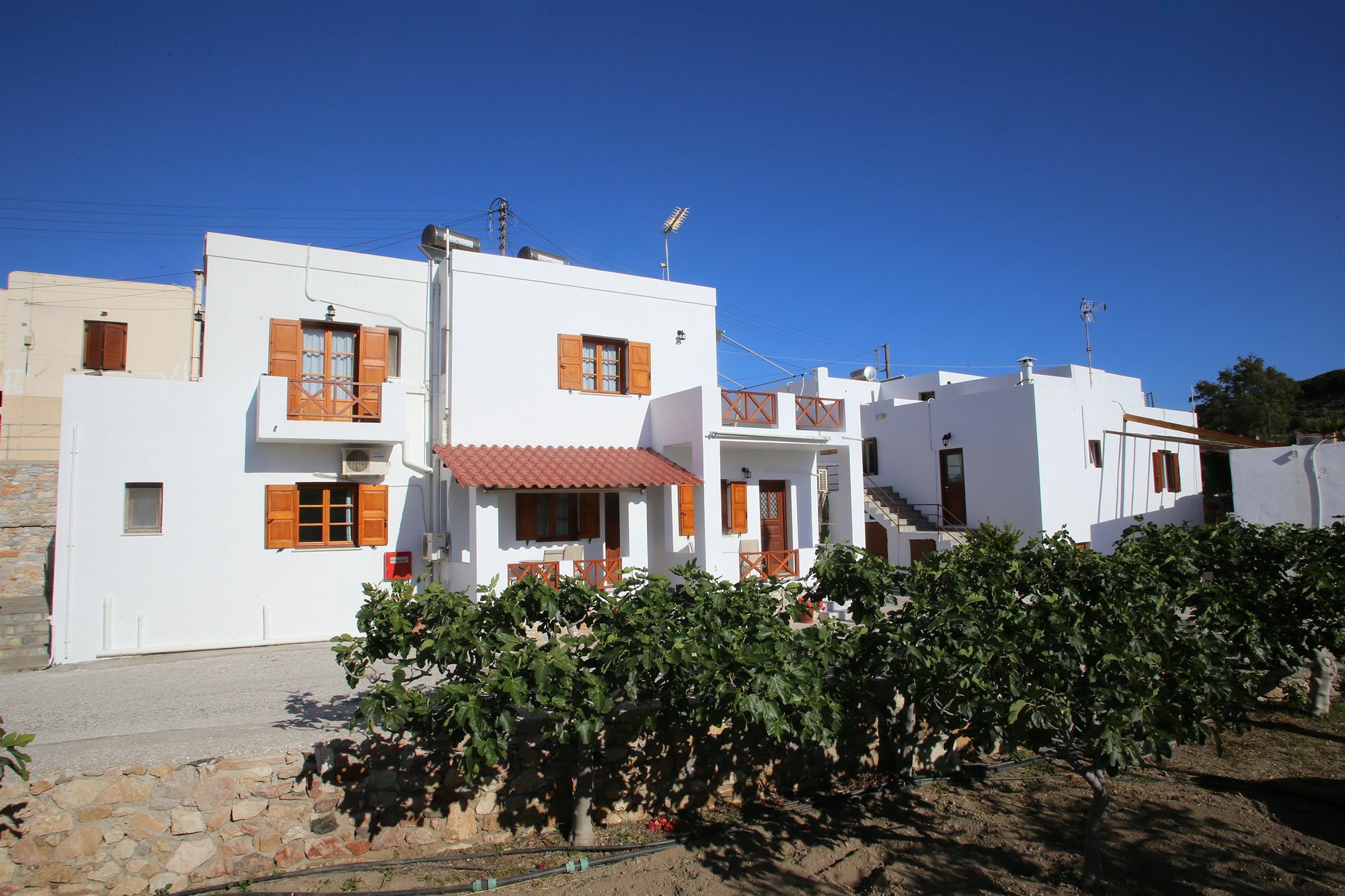 Oasis Rooms & Studios In Galissas Exterior photo