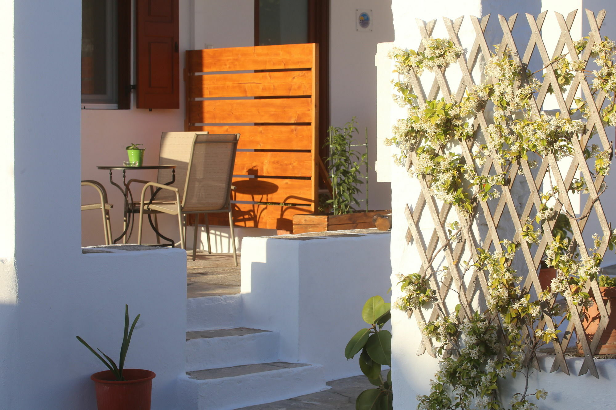 Oasis Rooms & Studios In Galissas Exterior photo
